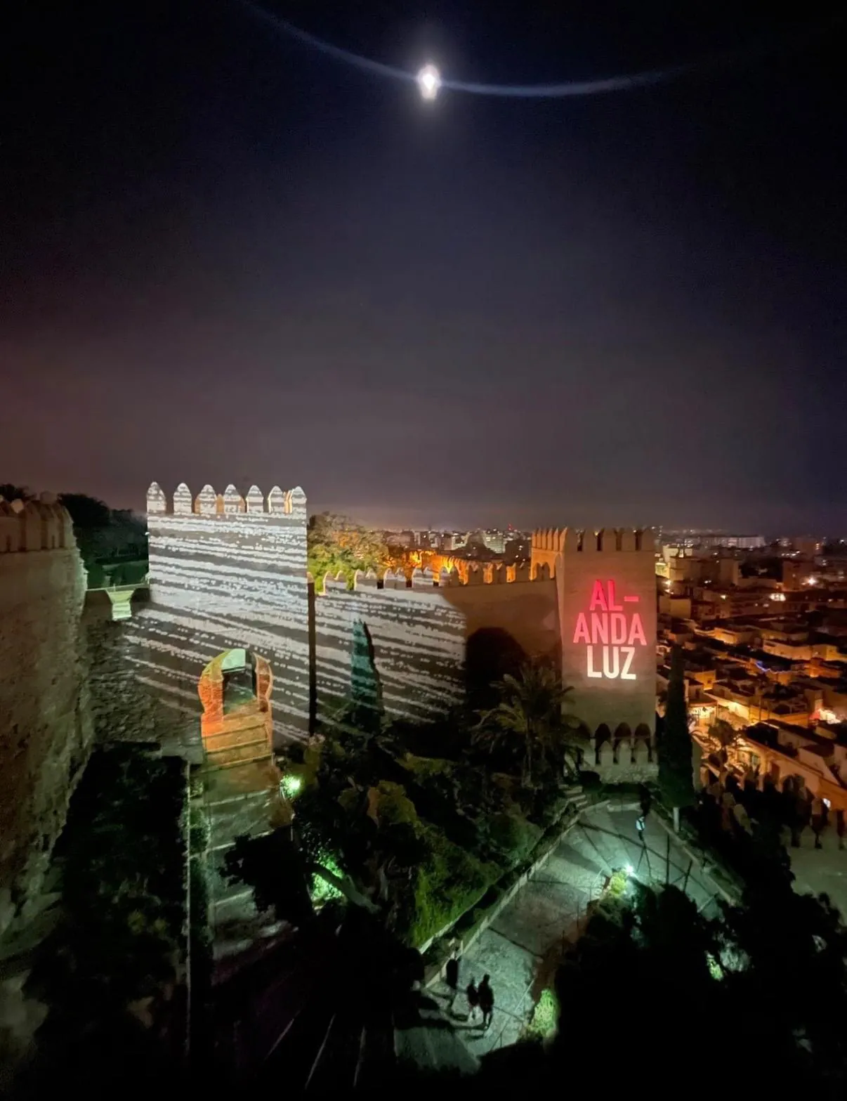 Alcazaba de Almería de noche